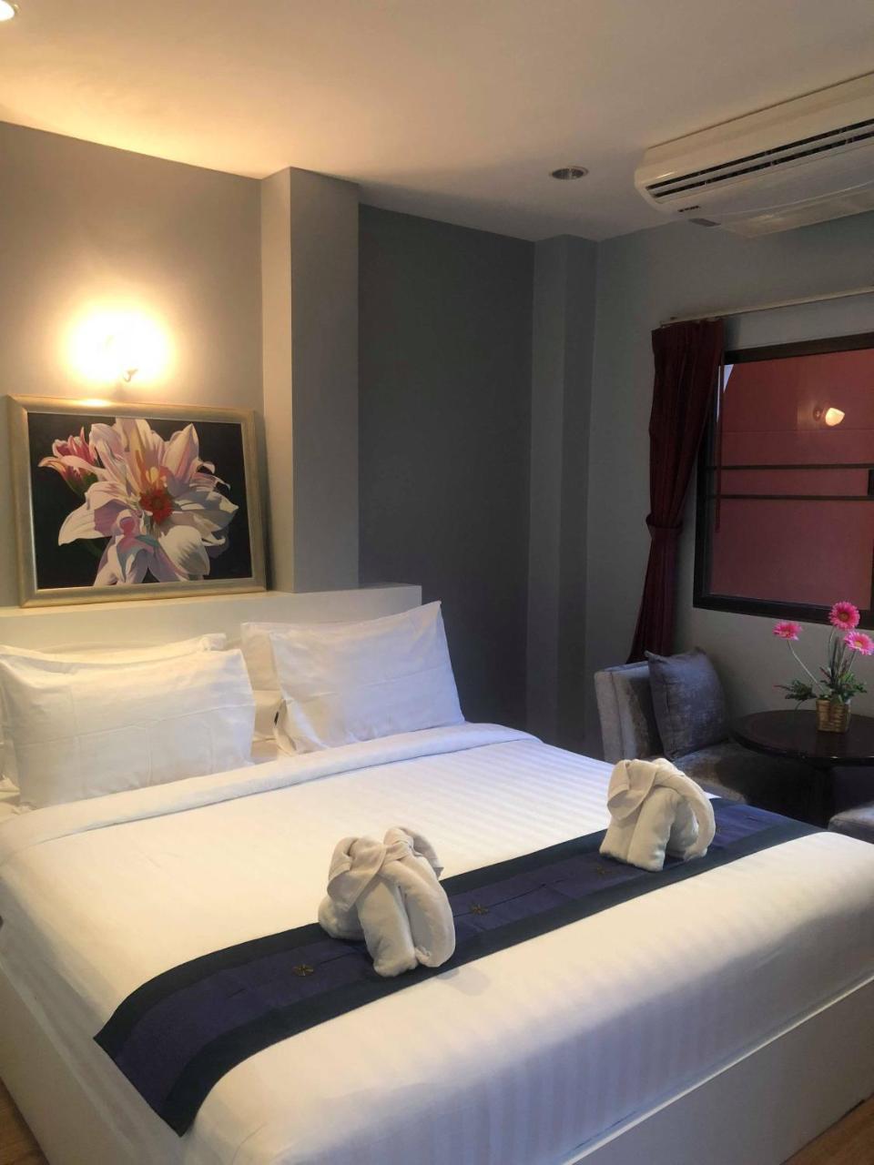 Db Residence Patong Eksteriør bilde