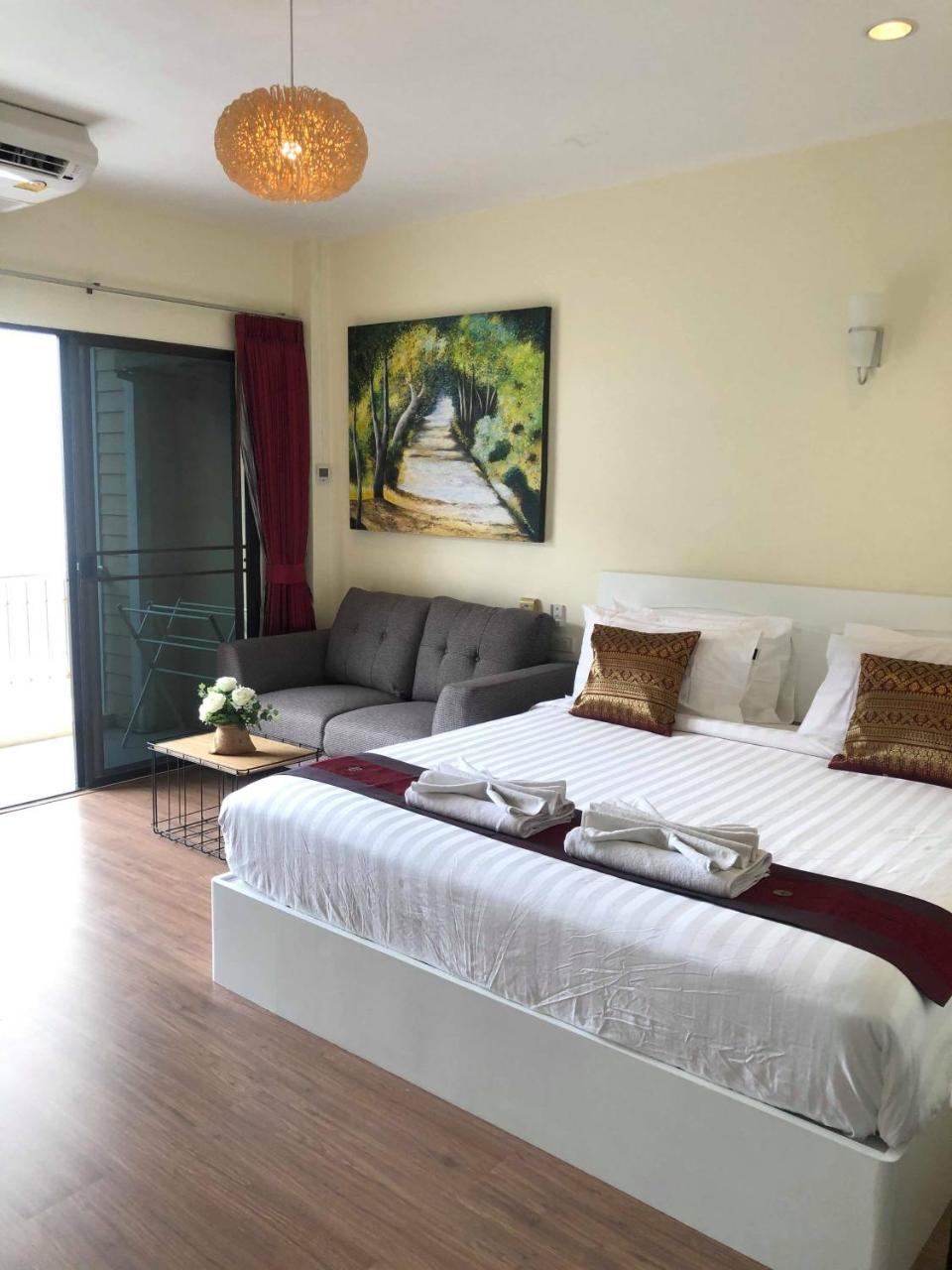Db Residence Patong Eksteriør bilde